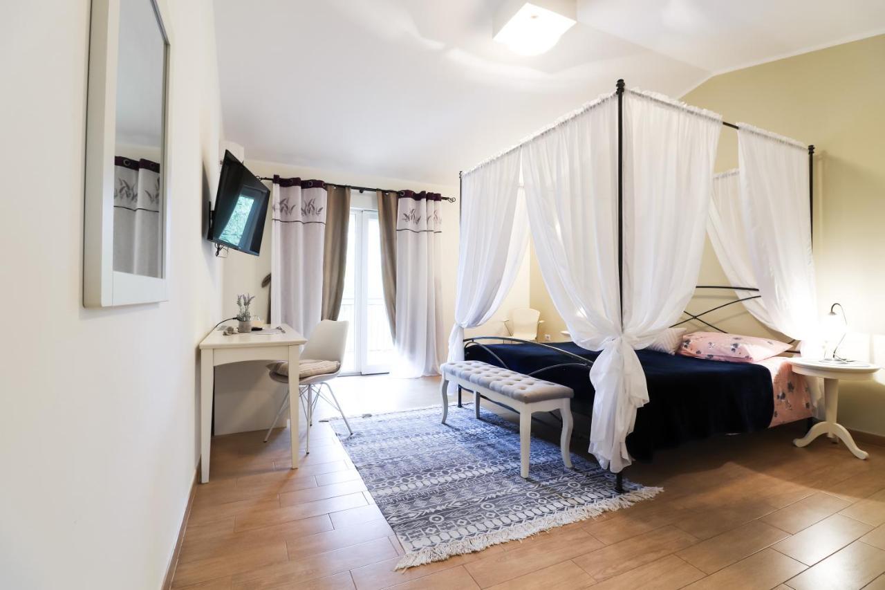 Bed & Breakfast Kastel Žbandaj 외부 사진