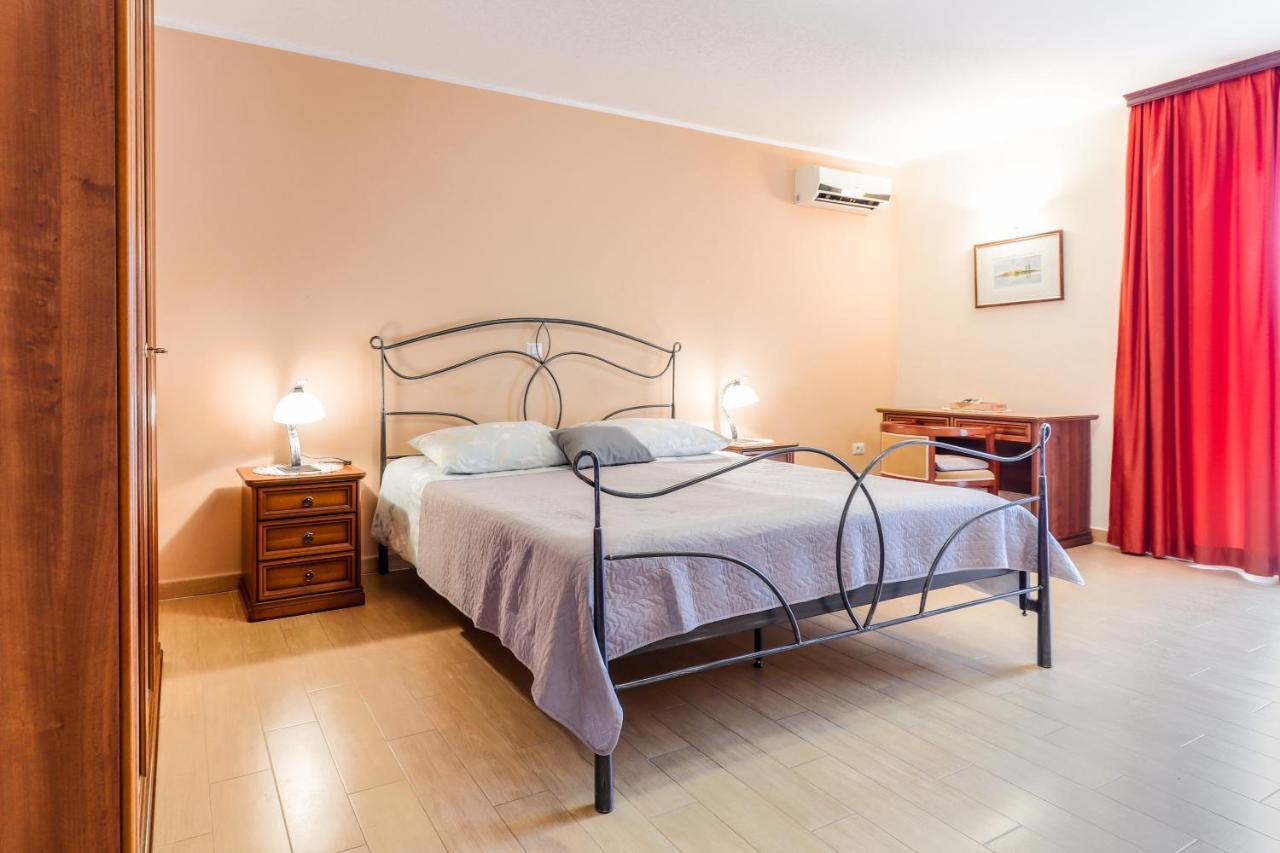 Bed & Breakfast Kastel Žbandaj 외부 사진