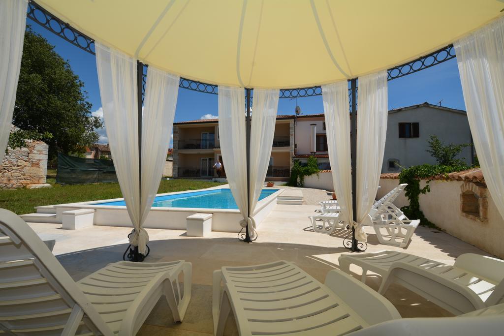 Bed & Breakfast Kastel Žbandaj 외부 사진